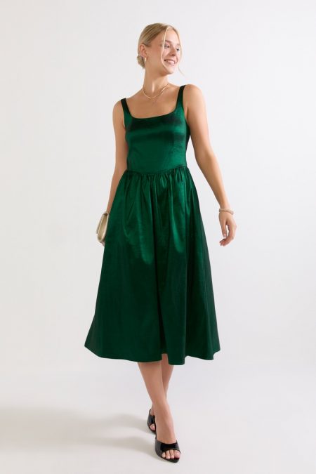 Francesca’s Women’s Fit & Flare Dresses – Elegant & Flattering
